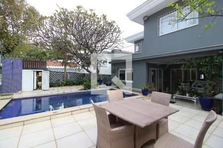 Casa à venda com 700m², 4 quartos e 5 vagasPiscina