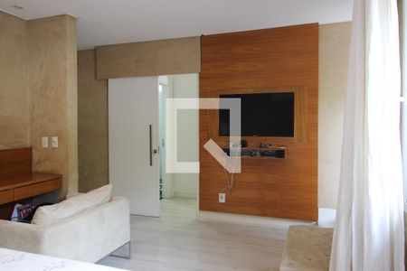Casa à venda com 700m², 4 quartos e 5 vagasSuíte master