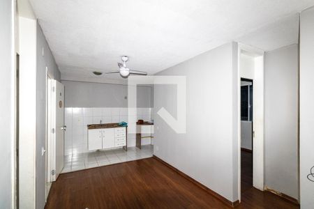 Sala de apartamento para alugar com 3 quartos, 51m² em Campo Grande, Rio de Janeiro