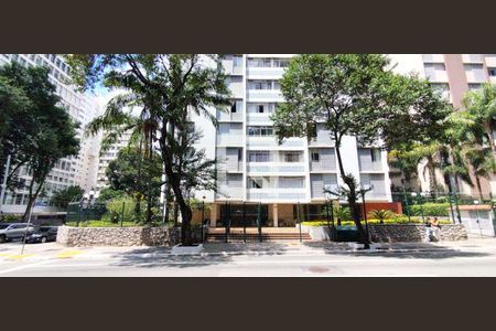 Apartamento à venda com 128m², 4 quartos e 1 vagaFachada