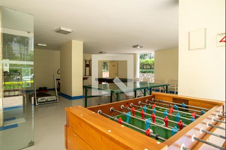 Apartamento à venda com 128m², 4 quartos e 1 vagaÁrea comum - Sala de jogos