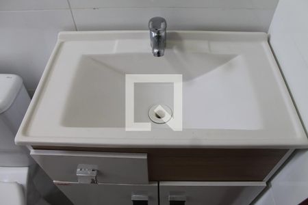 Banheiro de kitnet/studio para alugar com 1 quarto, 50m² em Cristo Rei, São Leopoldo