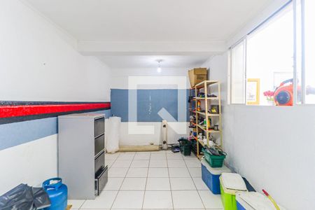 Casa para alugar com 371m², 16 quartos e 16 vagasEscritório