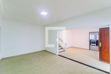 Sala de casa para alugar com 16 quartos, 371m² em Santo Amaro, São Paulo