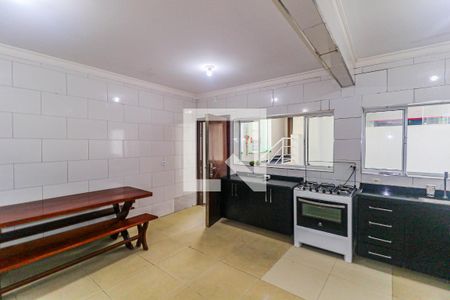 Casa para alugar com 371m², 16 quartos e 16 vagasCozinha