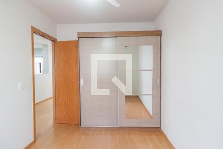 Quarto 2 de apartamento para alugar com 2 quartos, 48m² em Serraria, São José