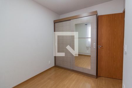 Quarto 2 de apartamento para alugar com 2 quartos, 48m² em Serraria, São José