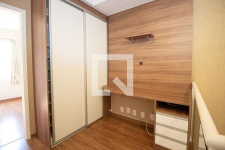 Casa de condomínio para alugar com 115m², 3 quartos e 2 vagasEscritório