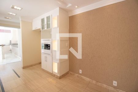 Casa de condomínio para alugar com 115m², 3 quartos e 2 vagasCozinha