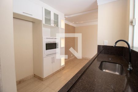 Casa de condomínio para alugar com 115m², 3 quartos e 2 vagasCozinha