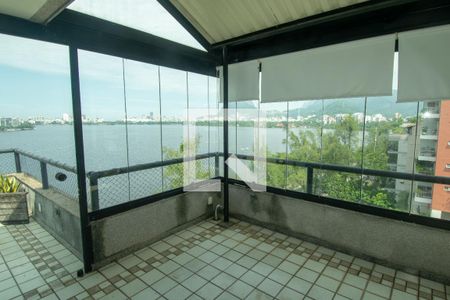 Apartamento à venda com 364m², 4 quartos e 3 vagasVaranda