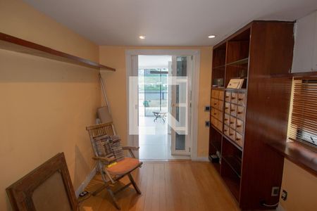 Apartamento à venda com 364m², 4 quartos e 3 vagasEscritório