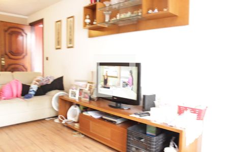 Casa à venda com 150m², 3 quartos e 2 vagasSala