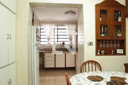 Casa à venda com 150m², 3 quartos e 2 vagasCopa e Cozinha
