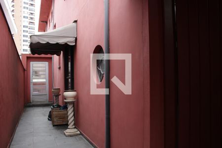 Casa à venda com 150m², 3 quartos e 2 vagasCorredor externo