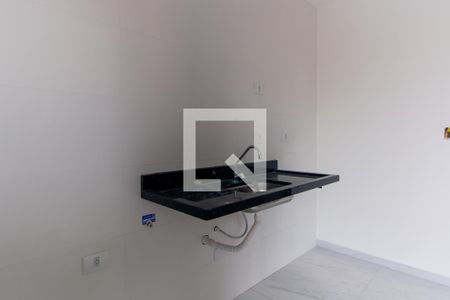 Cozinha de apartamento para alugar com 2 quartos, 47m² em Vila Ivone, São Paulo