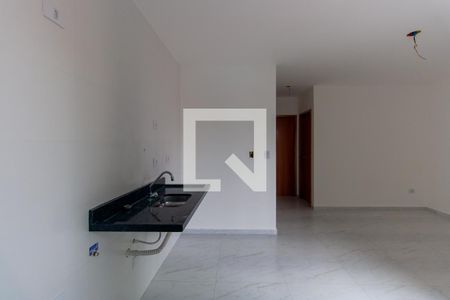 Cozinha de apartamento para alugar com 2 quartos, 47m² em Vila Ivone, São Paulo