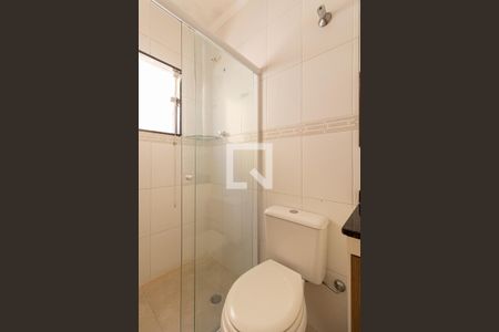 Casa de condomínio para alugar com 87m², 2 quartos e 1 vaga Casa de condomínio para alugar com 87m², 2 quartos e 1 vagaBanheiro da Suíte 2