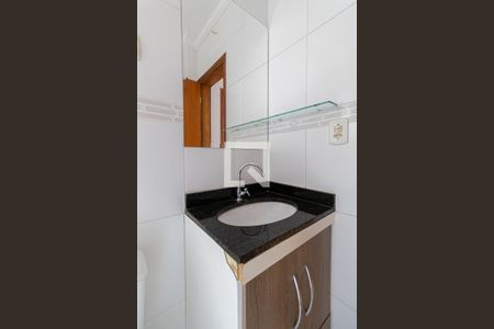 Casa de condomínio para alugar com 87m², 2 quartos e 1 vaga Casa de condomínio para alugar com 87m², 2 quartos e 1 vagaBanheiro da Suíte 1