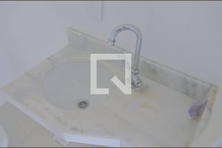 Lavabo de casa de condomínio à venda com 2 quartos, 130m² em Marechal Rondon, Canoas