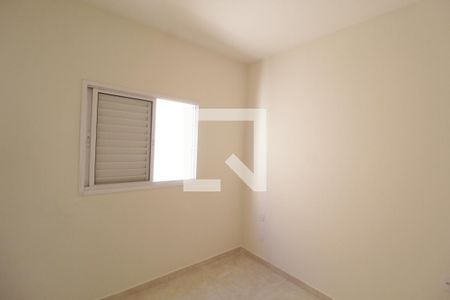 Quarto 2 de apartamento para alugar com 2 quartos, 50m² em Jardim Inconfidência, Uberlândia
