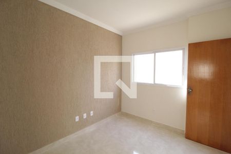 Sala de apartamento para alugar com 2 quartos, 50m² em Jardim Inconfidência, Uberlândia