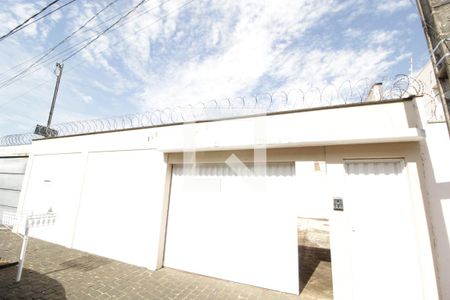 Apartamento para alugar com 50m², 2 quartos e 1 vagaFachada