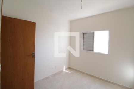 Quarto 1 de apartamento para alugar com 2 quartos, 50m² em Jardim Inconfidência, Uberlândia