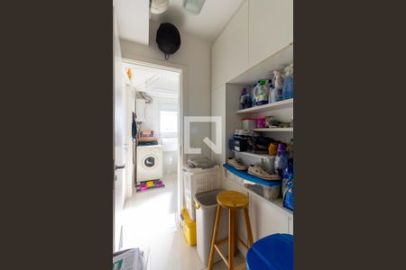 Apartamento à venda com 125m², 2 quartos e 3 vagasQuarto de Serviço