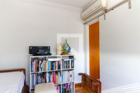 Apartamento à venda com 125m², 2 quartos e 3 vagasQuarto 2