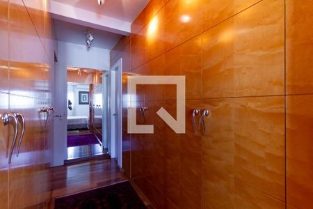 Apartamento à venda com 125m², 2 quartos e 3 vagasCloset da suíte 1