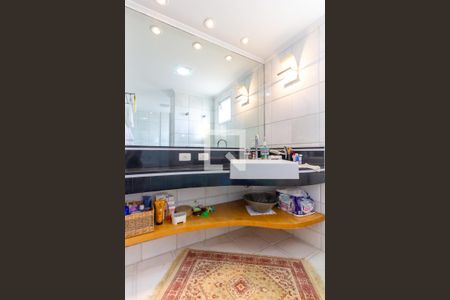 Apartamento à venda com 125m², 2 quartos e 3 vagasBanheiro da Suíte 1