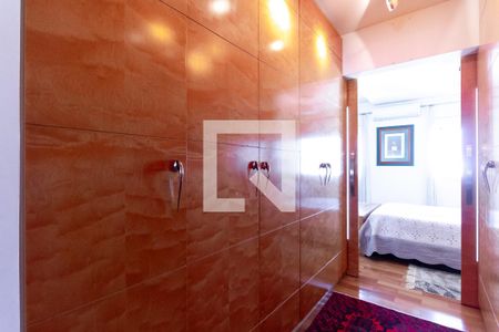 Apartamento à venda com 125m², 2 quartos e 3 vagasCloset da suíte 1