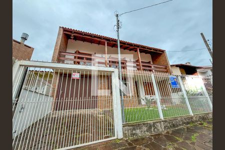 Casa para alugar com 388m², 4 quartos e 2 vagasFachada