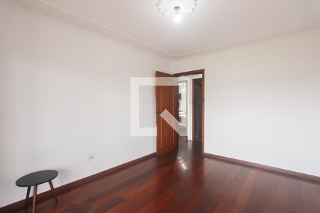 Casa para alugar com 388m², 4 quartos e 2 vagasQuarto