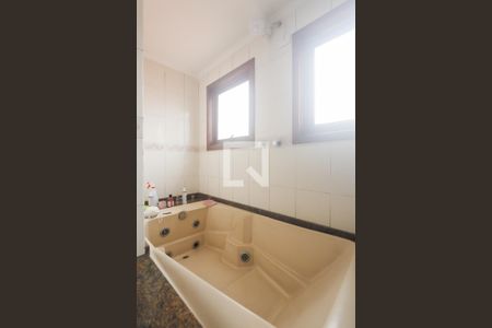 Casa para alugar com 388m², 4 quartos e 2 vagasBanheiro