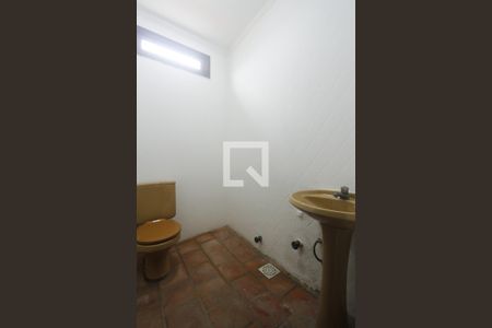 Casa para alugar com 388m², 4 quartos e 2 vagasBanheiro sótão