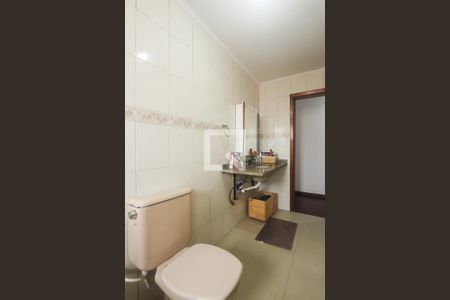 Casa para alugar com 388m², 4 quartos e 2 vagasBanheiro