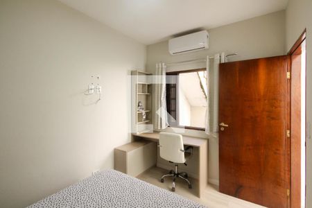 Casa à venda com 239m², 3 quartos e 3 vagas Casa à venda com 239m², 3 quartos e 3 vagasQuarto 3