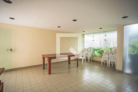 Apartamento à venda com 62m², 2 quartos e 1 vaga Apartamento à venda com 62m², 2 quartos e 1 vagaÁrea comum - Salão de festas