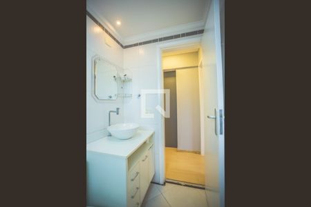 Apartamento à venda com 62m², 2 quartos e 1 vaga Apartamento à venda com 62m², 2 quartos e 1 vagaBanheiro