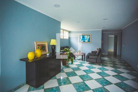 Apartamento à venda com 62m², 2 quartos e 1 vaga Apartamento à venda com 62m², 2 quartos e 1 vagaHall social