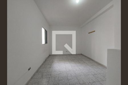 Quarto de casa para alugar com 1 quarto, 30m² em Vila Sao Paulo, São Paulo