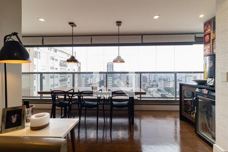 Apartamento à venda com 99m², 3 quartos e 2 vagasVaranda 