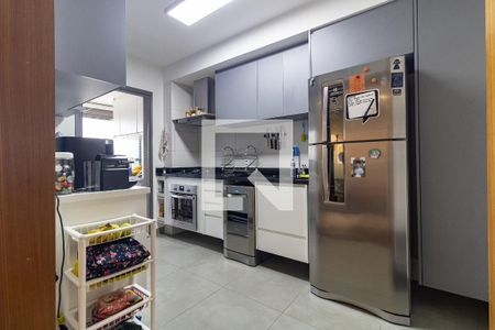 Apartamento à venda com 99m², 3 quartos e 2 vagasCozinha