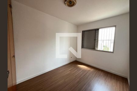 Quarto 1 de apartamento para alugar com 2 quartos, 50m² em Vila Santa Catarina, São Paulo