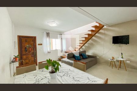 Sala de casa de condomínio à venda com 3 quartos, 150m² em Parque São Vicente, Santo André