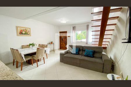 Sala de casa de condomínio à venda com 3 quartos, 150m² em Parque São Vicente, Santo André