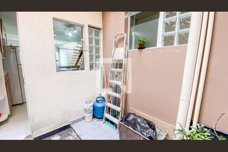 Casa de condomínio à venda com 150m², 3 quartos e 1 vagaSegundo andar  Jardim de Inverno