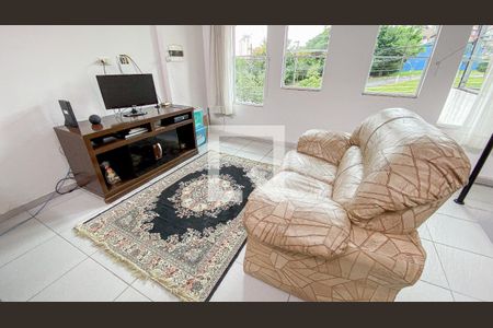 Casa de condomínio à venda com 150m², 3 quartos e 1 vagaSegundo andar sala 2